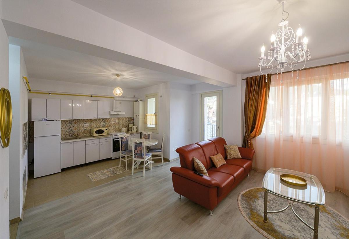 Apartament Laur جورا هومورولوي المظهر الخارجي الصورة